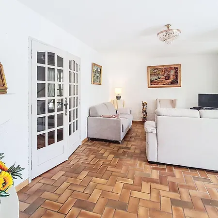 La Coustelline By Interhome